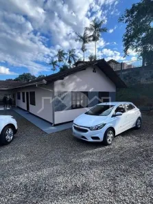 Casa com 4 Quartos à venda, 130m² no Nova Brasília, Joinville