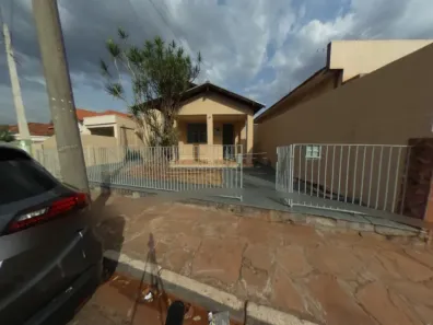 Casa com 2 Quartos à venda, 137m² no Centro, Araraquara