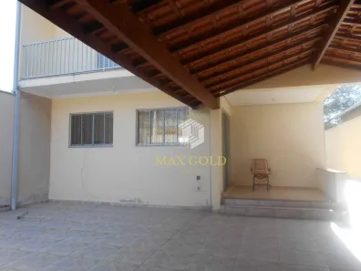 Casa com 3 Quartos à venda, 257m² no Vila São José, Taubaté