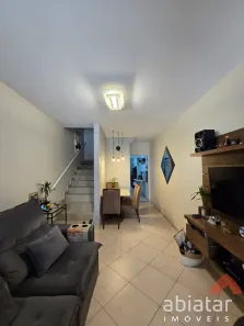 Sobrado com 3 Quartos à venda, 63m² no Jardim Henriqueta, Taboão da Serra