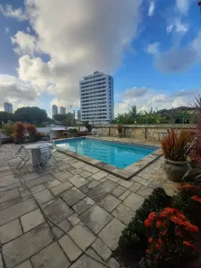 Casa com 5 Quartos à venda, 500m² no Hipódromo, Recife