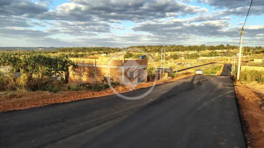 Lote/Terreno à venda, 180m² no Parque Montreal, Aparecida de Goiânia