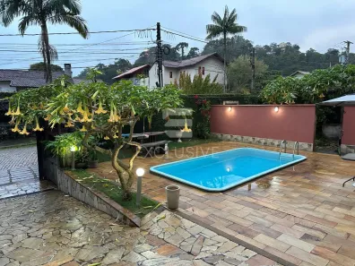 Casa com 3 Quartos à venda, 255m² no Vale dos Pinheiros, Nova Friburgo