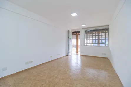Sala Comercial para alugar, 40m² no Orleans, Curitiba