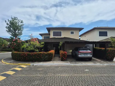 Casa de Condomínio com 5 Quartos à venda, 303m² no Piatã, Salvador