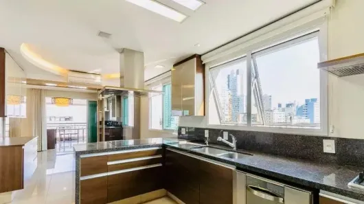 Apartamento com 3 Quartos à venda, 213m² no Aclimação, São Paulo