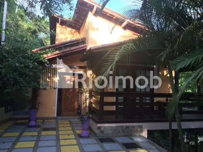 Casa de Condomínio com 4 Quartos para venda ou aluguel, 360m² no Vargem Grande, Rio de Janeiro
