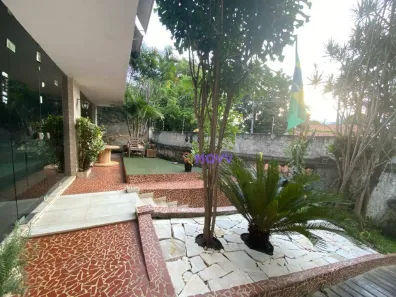 Casa de Condomínio com 4 Quartos à venda, 240m² no Charitas, Niterói
