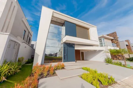 Casa com 4 Quartos à venda, 298m² no São Braz, Curitiba