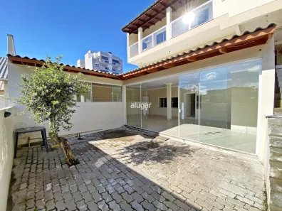 Casa com 2 Quartos para alugar, 85m² no Jardim Eldorado, Caxias do Sul