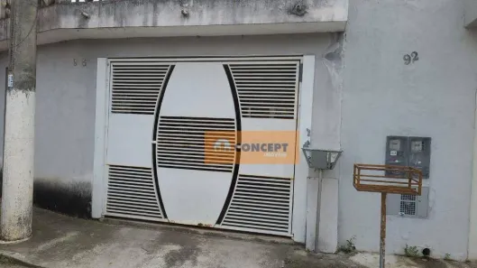 Sobrado com 4 Quartos à venda, 235m² no Jardim Márcia, Suzano