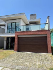 Casa de Condomínio com 4 Quartos à venda, 238m² no Tamatanduba, Eusébio