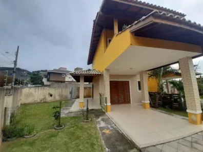Casa com 2 Quartos para alugar, 110m² no Rio Tavares, Florianópolis