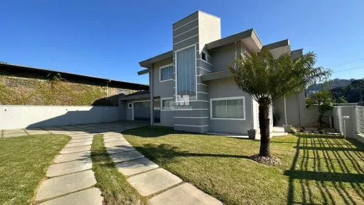 Casa com 3 Quartos à venda, 200m² no Centro, Guabiruba