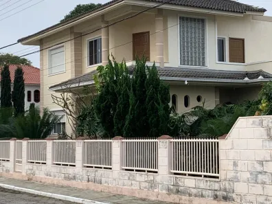 Casa com 4 Quartos à venda, 300m² no Carianos, Florianópolis