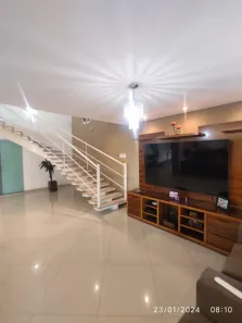 Casa com 3 Quartos à venda, 180m² no Cabral, Contagem
