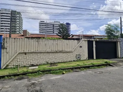 Casa com 3 Quartos à venda, 400m² no Pici, Fortaleza