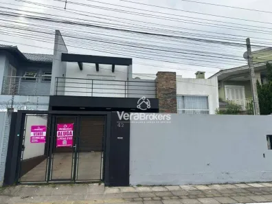 Casa com 3 Quartos para alugar, 250m² no Parque da Matriz, Cachoeirinha