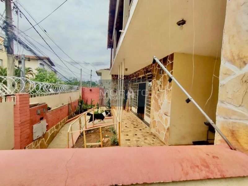 Casa com 6 quartos — Padre Eustáquio, Belo Horizonte