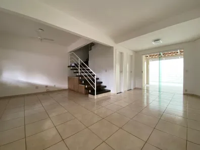 Casa de Condomínio com 3 Quartos para alugar, 118m² no Jardim Sul, Uberlândia