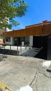 Imóvel Comercial com 4 Quartos para alugar, 150m² no Vila Larsen 1, Londrina