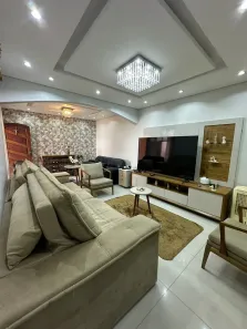 Casa com 3 Quartos à venda, 335m² no Centro Alto, Ribeirão Pires