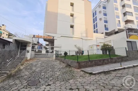 Apartamento com 2 Quartos para alugar, 62m² no Carvoeira, Florianópolis