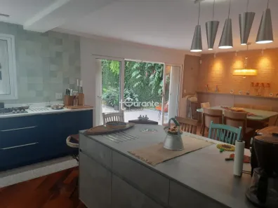 Casa com 3 Quartos à venda, 300m² no Jardim Leonor, São Paulo