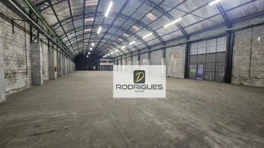 Galpão/Depósito/Armazém para alugar, 2741m² no Vila Nogueira, Diadema