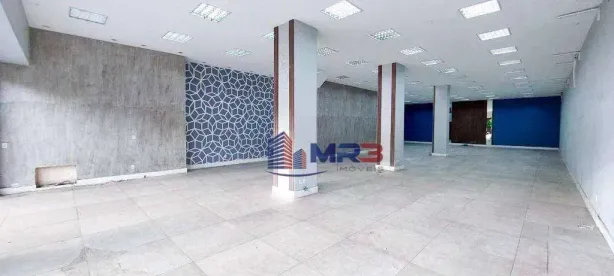 Ponto Comercial para alugar, 600m² no Taquara, Rio de Janeiro