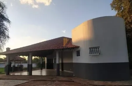 Fazenda/Sítio com 4 Quartos à venda, 1000m² no Recanto Lago Azul, Cambé