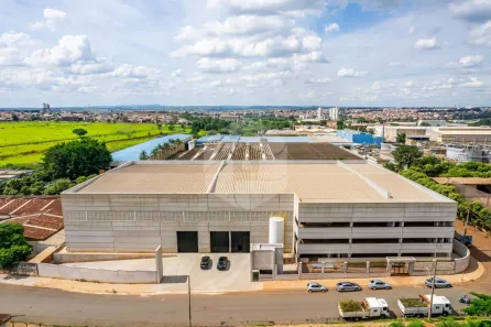 Galpão/Depósito/Armazém para venda ou aluguel, 7711m² no Jardim São Francisco, Santa Bárbara D'Oeste