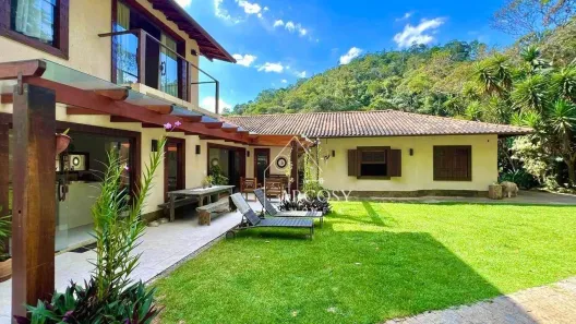 Casa de Condomínio com 6 Quartos à venda, 300m² no Nogueira, Petrópolis