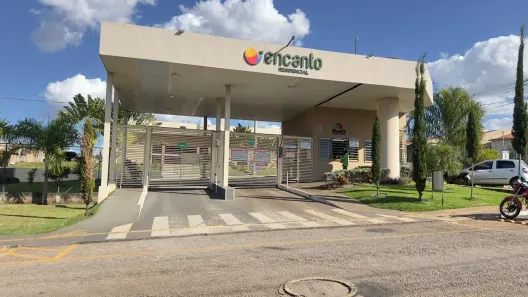 Casa de Condomínio com 2 Quartos à venda, 100m² no Fazenda São Domingos, Goiânia