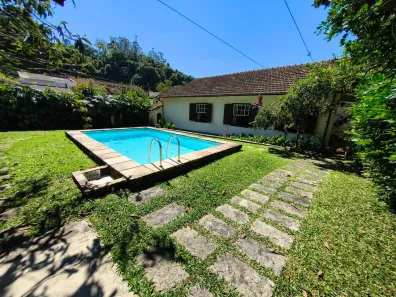 Casa com 4 Quartos à venda, 180m² no Vila Militar, Petrópolis