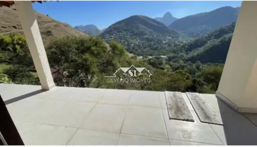 Casa com 4 Quartos à venda, 200m² no Bonsucesso, Petrópolis