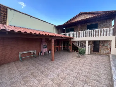 Casa com 3 Quartos à venda, 220m² no Santa Luzia, Contagem