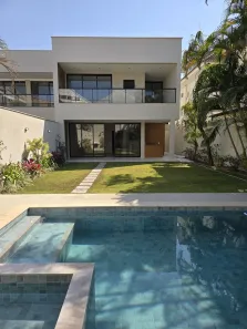 Casa de Condomínio com 4 Quartos para alugar, 320m² no Barra da Tijuca, Rio de Janeiro