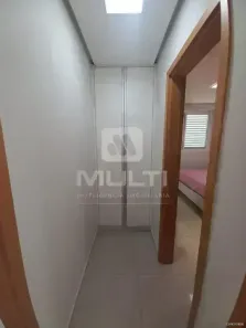 Apartamento com 2 Quartos para alugar, 70m² no Santa Mônica, Uberlândia