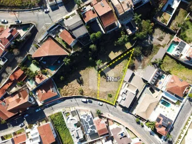 Lote/Terreno à venda, 742m² no Jardim dos Estados, Poços de Caldas