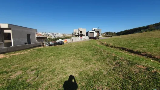Lote/Terreno à venda, 448m² no Loteamento Residencial Brisas da Mata, Jundiaí