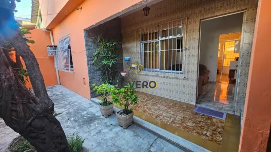 Casa com 2 Quartos à venda, 80m² no Trindade, São Gonçalo