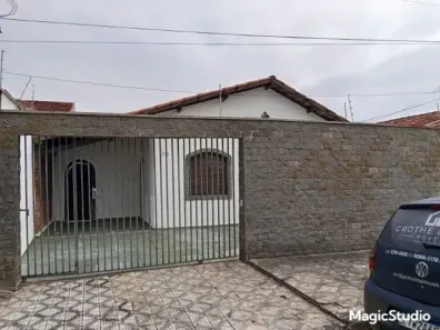 Casa com 4 Quartos para alugar, 158m² no Jardim Califórnia, Taubaté