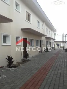 Casa de Condomínio com 2 Quartos à venda, 61m² no Califórnia, Itanhaém
