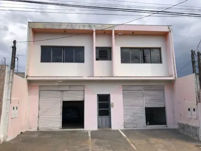 Imóvel Comercial com 3 Quartos à venda, 268m² no Núcleo Habitacional Presidente Jânio da Silva Quadros, Marília