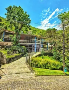 Casa de Condomínio com 3 Quartos à venda, 450m² no Itaipu, Niterói