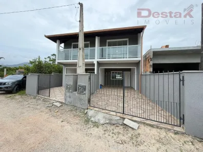 Casa com 2 Quartos à venda, 70m² no Centro, Palhoça