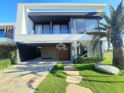 Casa de Condomínio com 6 Quartos à venda, 328m² no XANGRI-LÁ, Xangri-Lá