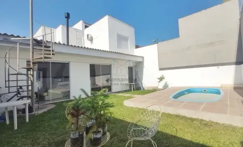 Casa com 3 Quartos à venda, 240m² no Centro, Pelotas