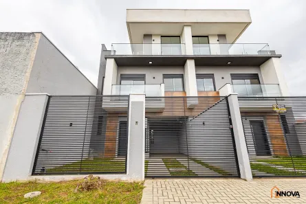 Sobrado com 3 Quartos à venda, 140m² no Fanny, Curitiba